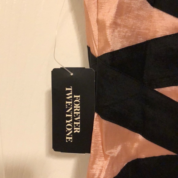 Forever 21 Strapless Bodycon Dress - Picture 4 of 5